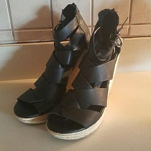 Dolce Vita platform sandal